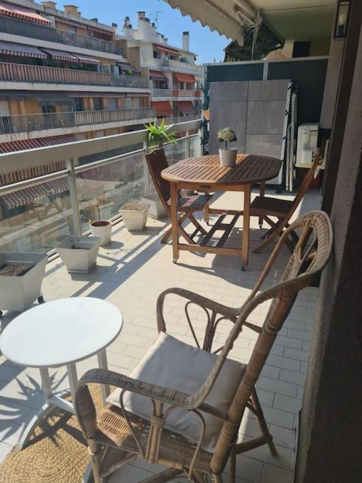 Superbe Luxueux Spacieux 50 M2 Port Appartement Nice