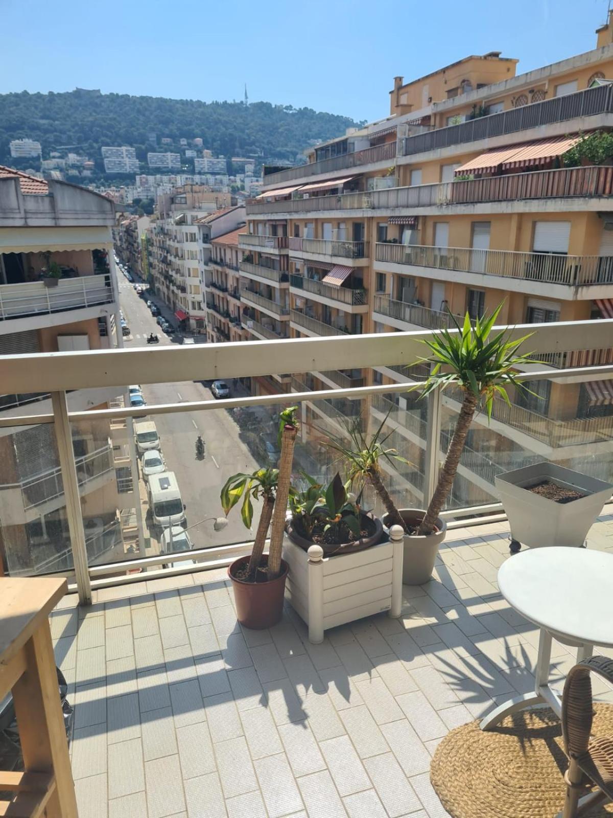 Superbe Luxueux Spacieux 50 M2 Port Appartement Nice