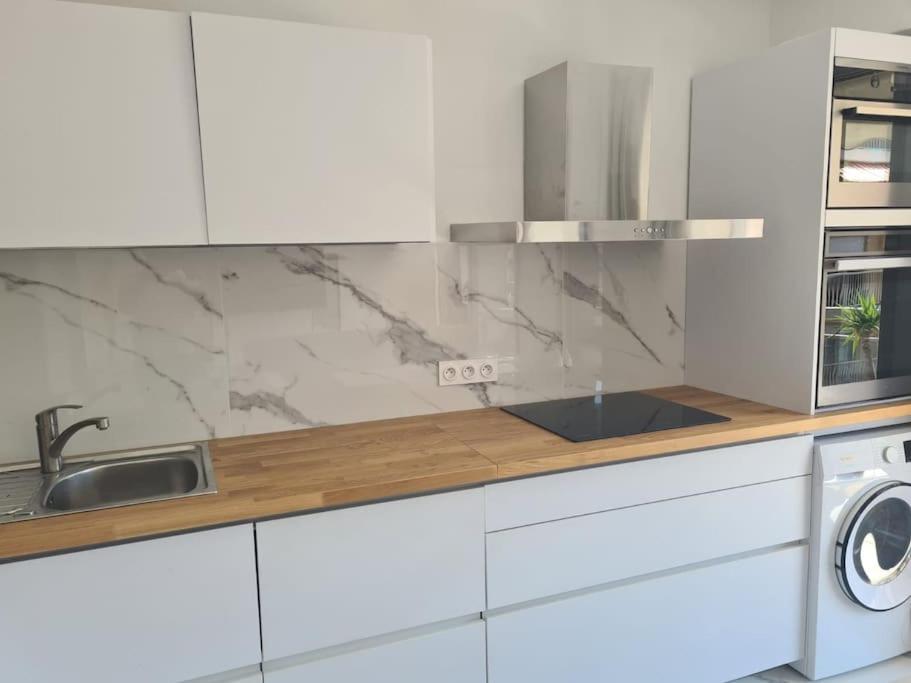 Superbe Luxueux Spacieux 50 M2 Port Appartement